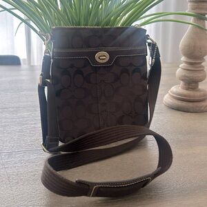 Crossbody chocolate brown Coach purse